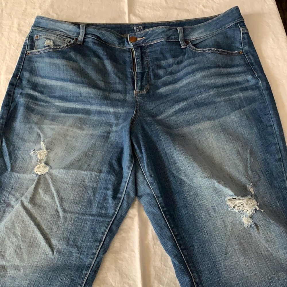 Time And Tru Capri
